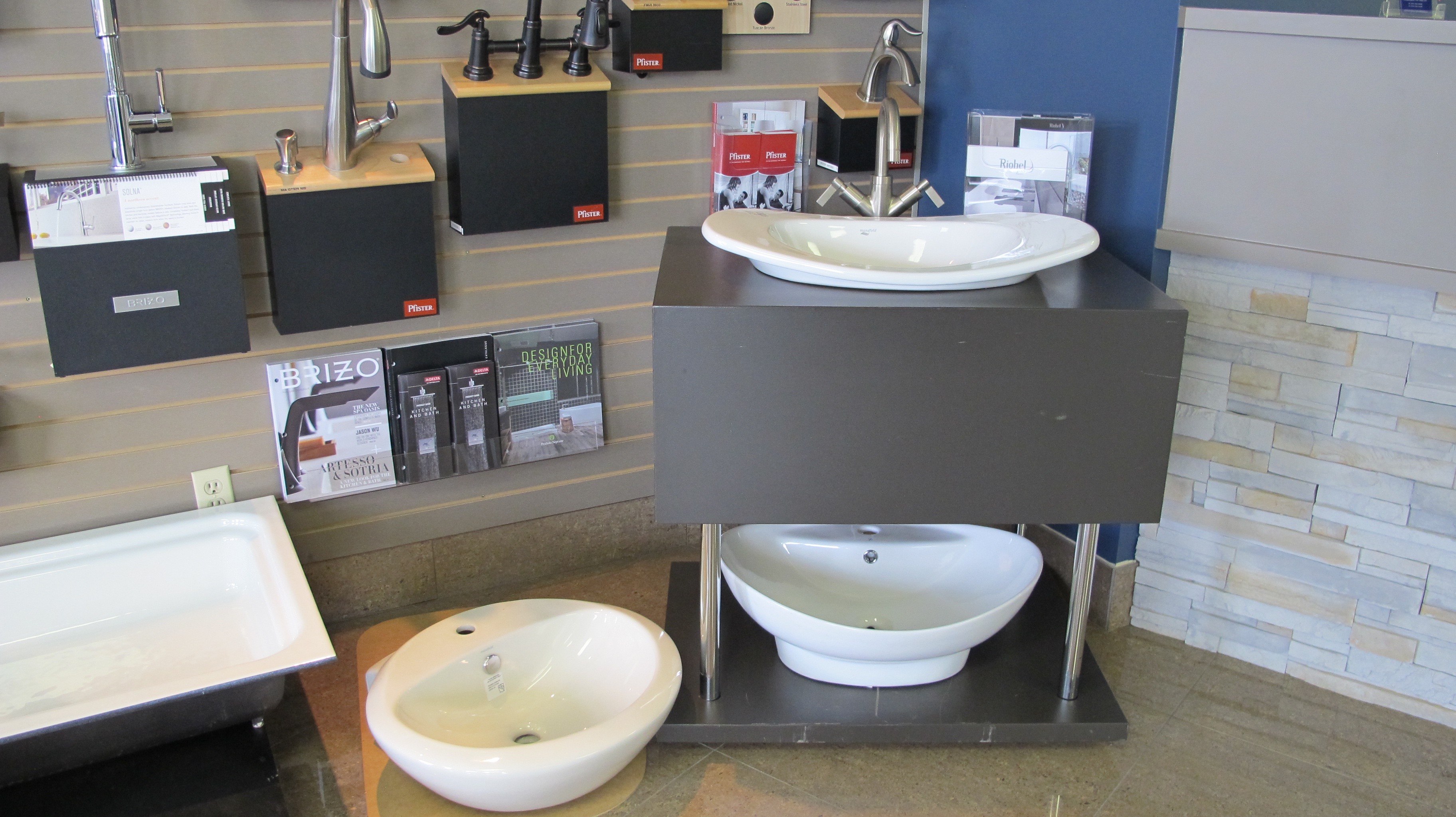 showroom-bath-basins